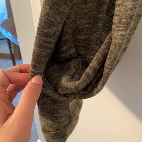 Altar’d State Off-the-Shoulder Sweater 💚 Large - Picture 3 of 4